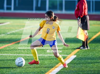 Thumbnail 3 in Brawley vs. Lincoln (CIF SDS D5 Final) photogallery.