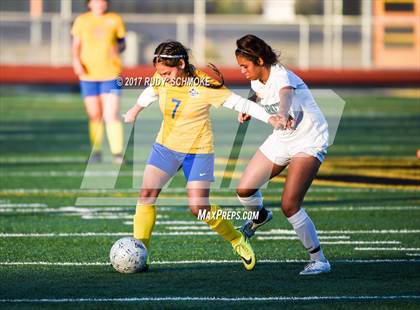Thumbnail 3 in Brawley vs. Lincoln (CIF SDS D5 Final) photogallery.