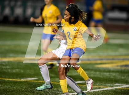 Thumbnail 2 in Brawley vs. Lincoln (CIF SDS D5 Final) photogallery.