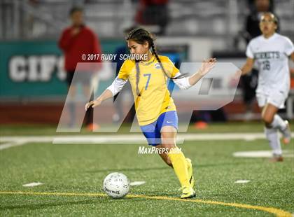 Thumbnail 2 in Brawley vs. Lincoln (CIF SDS D5 Final) photogallery.