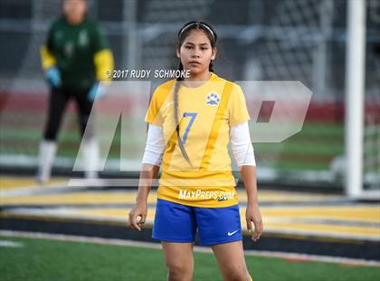 Thumbnail 1 in Brawley vs. Lincoln (CIF SDS D5 Final) photogallery.