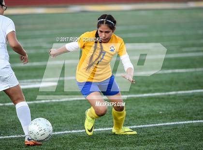 Thumbnail 2 in Brawley vs. Lincoln (CIF SDS D5 Final) photogallery.
