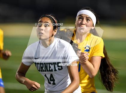Thumbnail 3 in Brawley vs. Lincoln (CIF SDS D5 Final) photogallery.