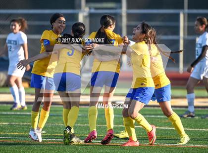 Thumbnail 2 in Brawley vs. Lincoln (CIF SDS D5 Final) photogallery.