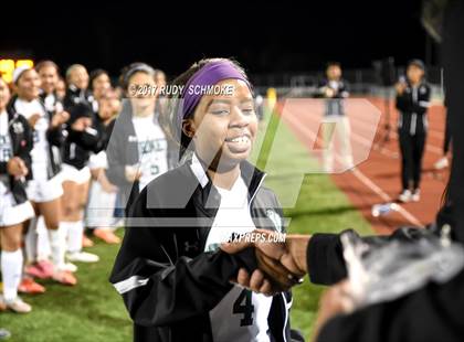 Thumbnail 2 in Brawley vs. Lincoln (CIF SDS D5 Final) photogallery.