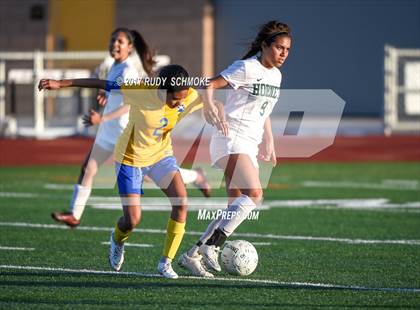 Thumbnail 3 in Brawley vs. Lincoln (CIF SDS D5 Final) photogallery.