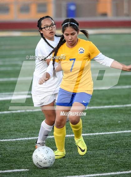 Thumbnail 3 in Brawley vs. Lincoln (CIF SDS D5 Final) photogallery.