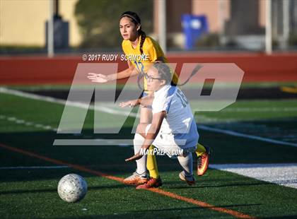 Thumbnail 3 in Brawley vs. Lincoln (CIF SDS D5 Final) photogallery.