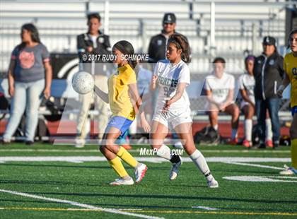 Thumbnail 2 in Brawley vs. Lincoln (CIF SDS D5 Final) photogallery.