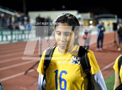 Thumbnail 2 in Brawley vs. Lincoln (CIF SDS D5 Final) photogallery.