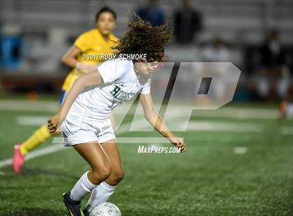 Thumbnail 1 in Brawley vs. Lincoln (CIF SDS D5 Final) photogallery.