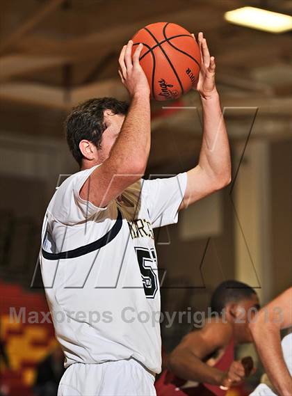 Thumbnail 1 in La Costa Canyon vs. Colton (MaxPreps Holiday Classic) photogallery.