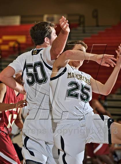 Thumbnail 3 in La Costa Canyon vs. Colton (MaxPreps Holiday Classic) photogallery.