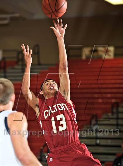 Thumbnail 3 in La Costa Canyon vs. Colton (MaxPreps Holiday Classic) photogallery.