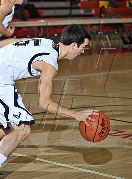 Thumbnail 2 in La Costa Canyon vs. Colton (MaxPreps Holiday Classic) photogallery.