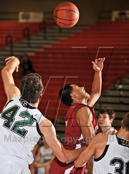 Thumbnail 1 in La Costa Canyon vs. Colton (MaxPreps Holiday Classic) photogallery.