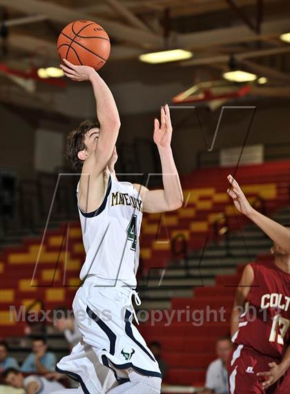 Thumbnail 2 in La Costa Canyon vs. Colton (MaxPreps Holiday Classic) photogallery.