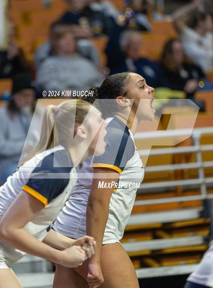 Thumbnail 1 in Hedgesville vs. Morgantown (WVSSAC Class AAAA Final) photogallery.