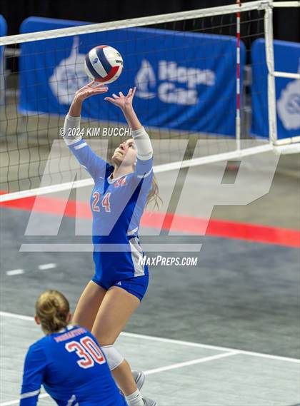 Thumbnail 2 in Hedgesville vs. Morgantown (WVSSAC Class AAAA Final) photogallery.