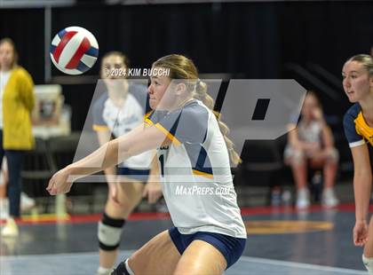 Thumbnail 1 in Hedgesville vs. Morgantown (WVSSAC Class AAAA Final) photogallery.
