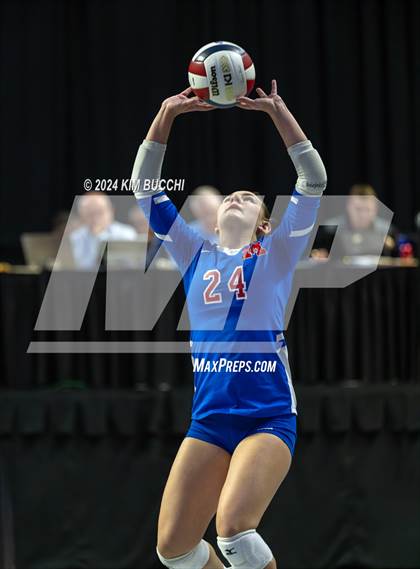 Thumbnail 2 in Hedgesville vs. Morgantown (WVSSAC Class AAAA Final) photogallery.