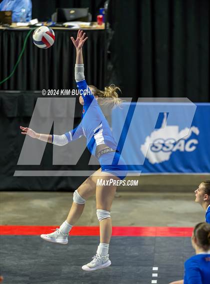 Thumbnail 2 in Hedgesville vs. Morgantown (WVSSAC Class AAAA Final) photogallery.