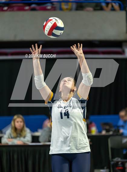 Thumbnail 3 in Hedgesville vs. Morgantown (WVSSAC Class AAAA Final) photogallery.