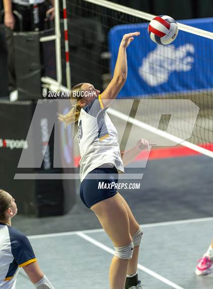 Thumbnail 1 in Hedgesville vs. Morgantown (WVSSAC Class AAAA Final) photogallery.