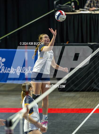 Thumbnail 3 in Hedgesville vs. Morgantown (WVSSAC Class AAAA Final) photogallery.
