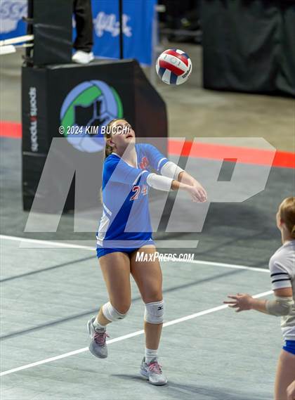 Thumbnail 2 in Hedgesville vs. Morgantown (WVSSAC Class AAAA Final) photogallery.
