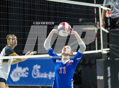 Thumbnail 3 in Hedgesville vs. Morgantown (WVSSAC Class AAAA Final) photogallery.