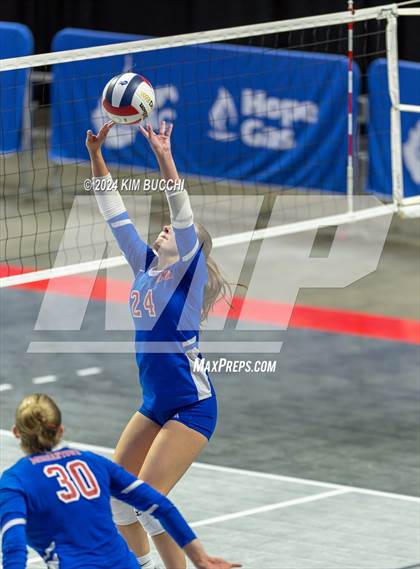 Thumbnail 1 in Hedgesville vs. Morgantown (WVSSAC Class AAAA Final) photogallery.