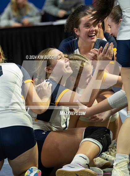 Thumbnail 1 in Hedgesville vs. Morgantown (WVSSAC Class AAAA Final) photogallery.