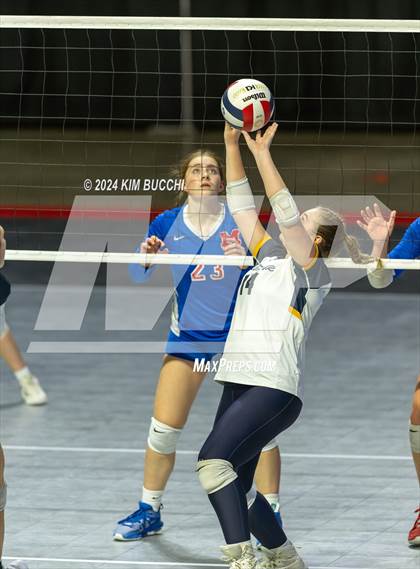 Thumbnail 3 in Hedgesville vs. Morgantown (WVSSAC Class AAAA Final) photogallery.
