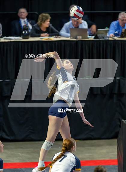 Thumbnail 2 in Hedgesville vs. Morgantown (WVSSAC Class AAAA Final) photogallery.