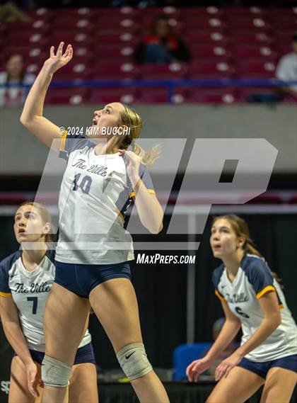 Thumbnail 3 in Hedgesville vs. Morgantown (WVSSAC Class AAAA Final) photogallery.