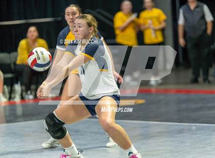 Thumbnail 2 in Hedgesville vs. Morgantown (WVSSAC Class AAAA Final) photogallery.