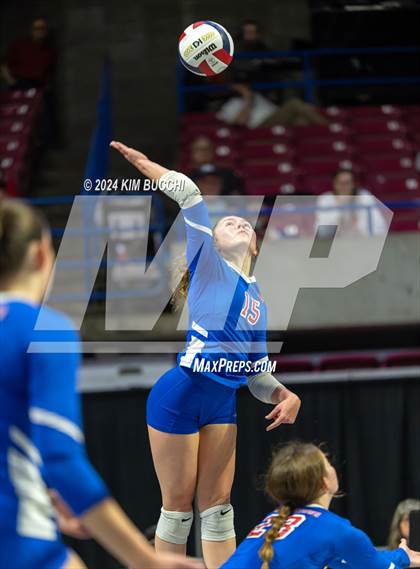 Thumbnail 3 in Hedgesville vs. Morgantown (WVSSAC Class AAAA Final) photogallery.