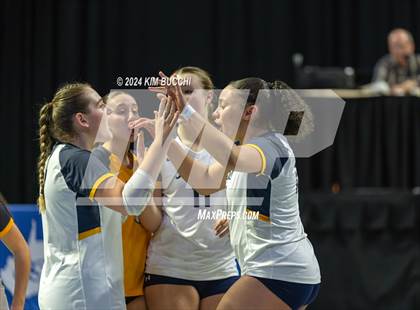 Thumbnail 1 in Hedgesville vs. Morgantown (WVSSAC Class AAAA Final) photogallery.