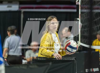Thumbnail 3 in Hedgesville vs. Morgantown (WVSSAC Class AAAA Final) photogallery.