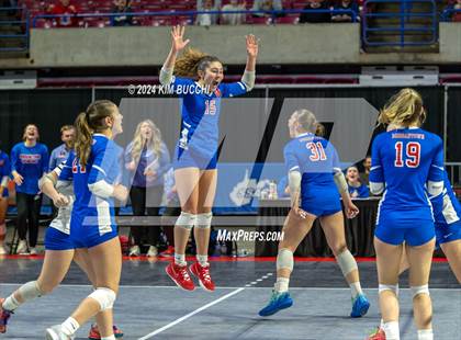 Thumbnail 2 in Hedgesville vs. Morgantown (WVSSAC Class AAAA Final) photogallery.