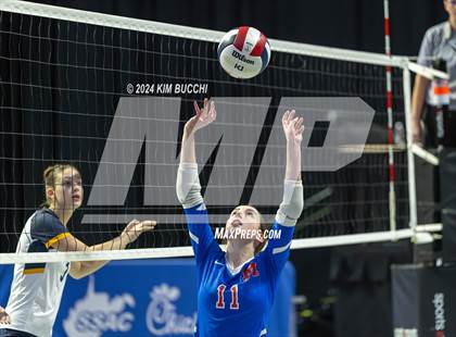 Thumbnail 2 in Hedgesville vs. Morgantown (WVSSAC Class AAAA Final) photogallery.