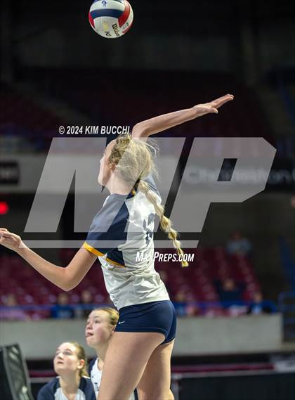Thumbnail 1 in Hedgesville vs. Morgantown (WVSSAC Class AAAA Final) photogallery.