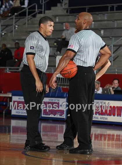 Thumbnail 3 in Bowie vs. Duncanville (Thanksgiving Hoofest)  photogallery.