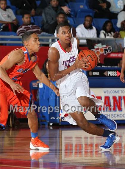 Thumbnail 3 in Bowie vs. Duncanville (Thanksgiving Hoofest)  photogallery.