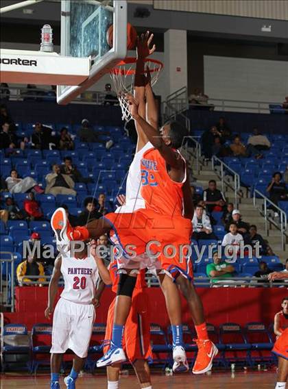Thumbnail 3 in Bowie vs. Duncanville (Thanksgiving Hoofest)  photogallery.