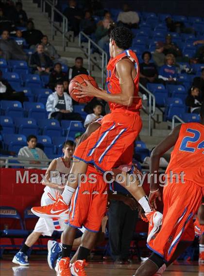 Thumbnail 3 in Bowie vs. Duncanville (Thanksgiving Hoofest)  photogallery.