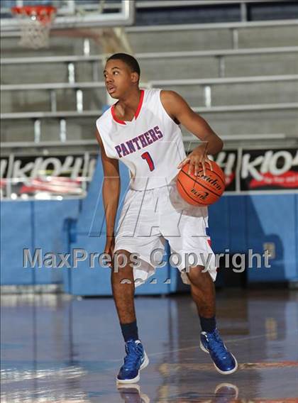 Thumbnail 1 in Bowie vs. Duncanville (Thanksgiving Hoofest)  photogallery.