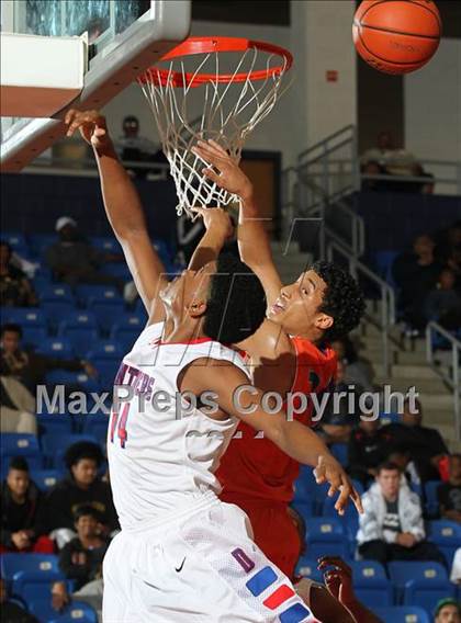 Thumbnail 2 in Bowie vs. Duncanville (Thanksgiving Hoofest)  photogallery.