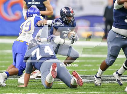 Thumbnail 1 in Riverside Academy vs St Charles Catholic (LHSAA 2A Final)  photogallery.